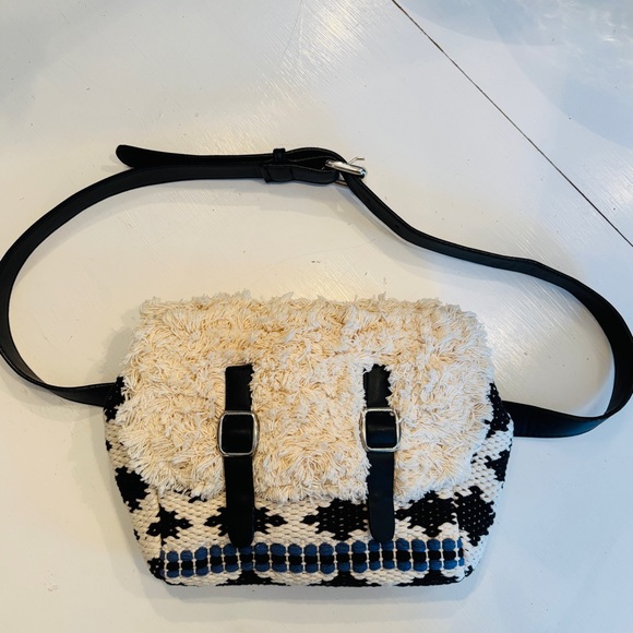 Roller Rabbit Handbags - Roller Rabbit Belt Bag, New Without Tags, Sherpa, Cream, Aztec Pattern